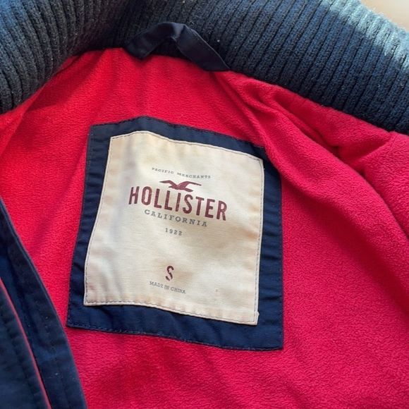 Hollister California Light Winter Jacket - Navy Blue Small - Picture 2 of 5